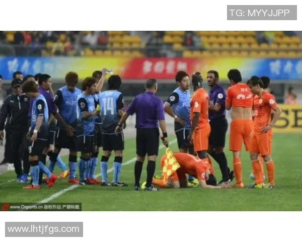 川崎前锋与大阪钢巴的激烈对决展现日本足球的魅力与竞争精神 川崎前锋与大阪钢巴的激烈对决展现日本足球的魅力与竞争精神