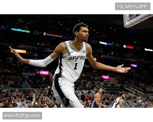 文班亚马新赛季表现惊艳场均20分10篮板3盖帽成为最佳新秀热门人选