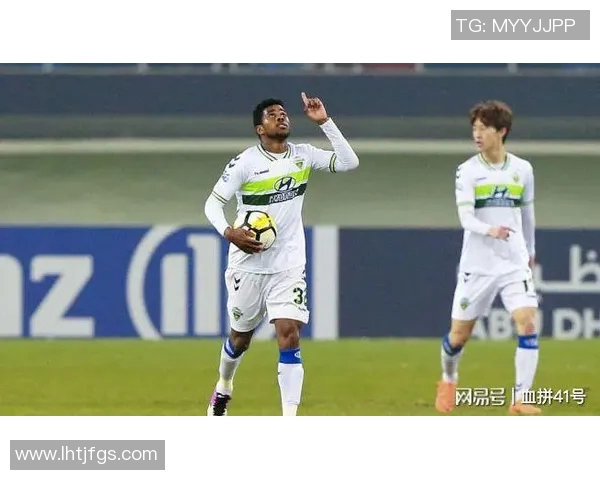 江原对决全北现代激战在即球迷期待精彩赛事与精彩表现